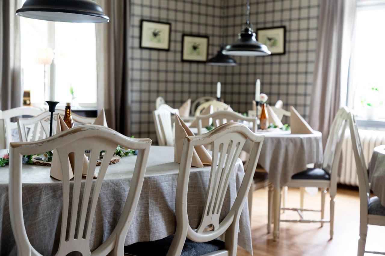 Hotell Aina Kvissleby Exterior foto